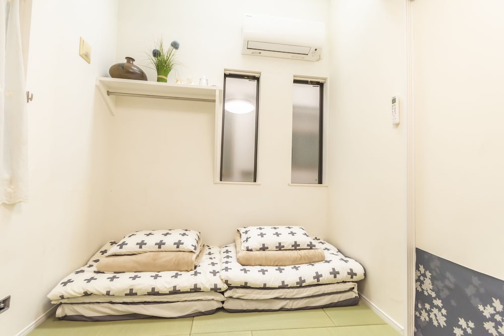 SHINJUKU-OKUBO HOUSE 東京