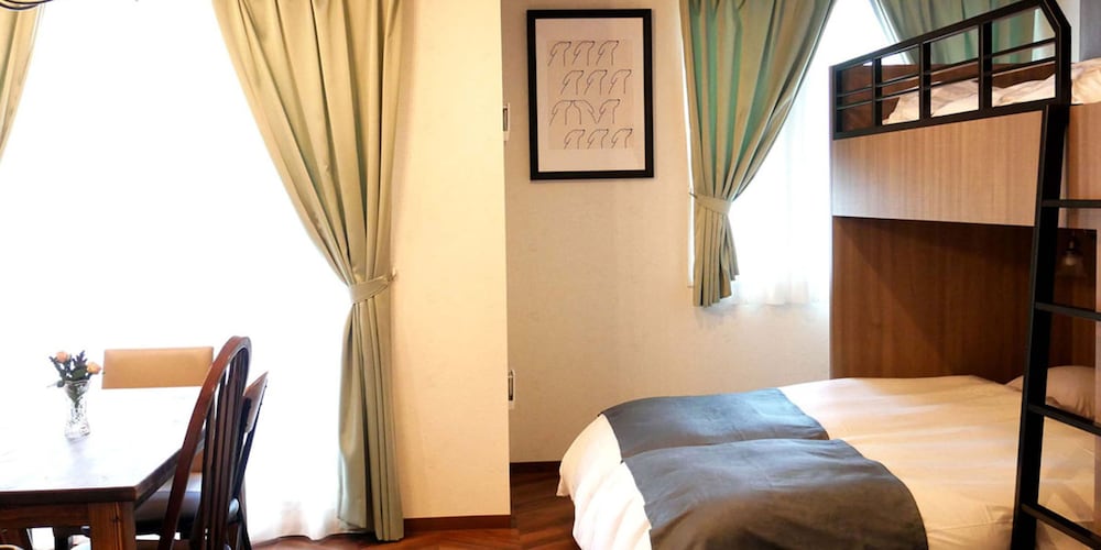 7 ROOMS HOTEL & CAFE 東京
