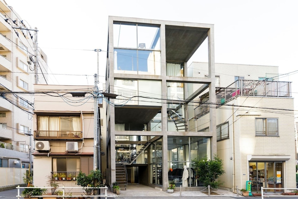 GLASS HOUSE RM.2 東京