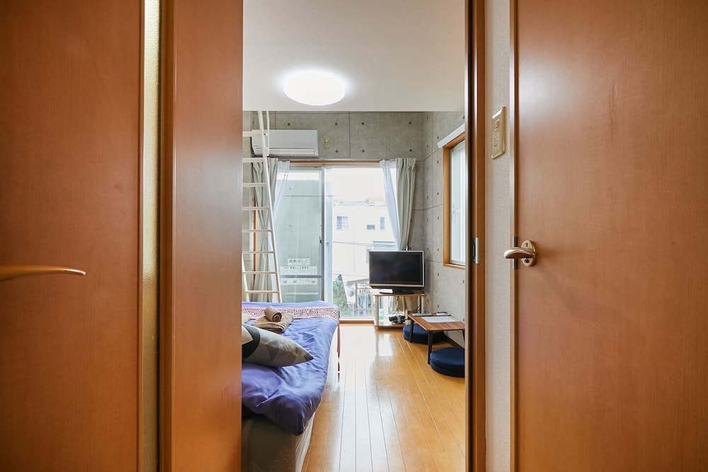 レジデンシャルホテル三軒茶屋アミカファースト 303 東京
