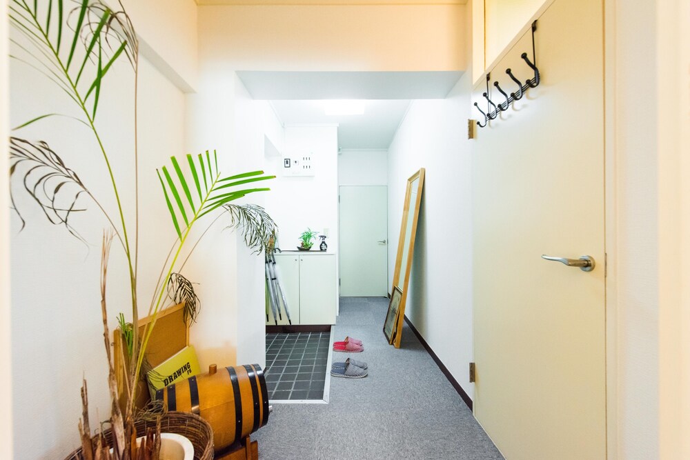 SENGOKU EKI-MAE BLDG 401 東京