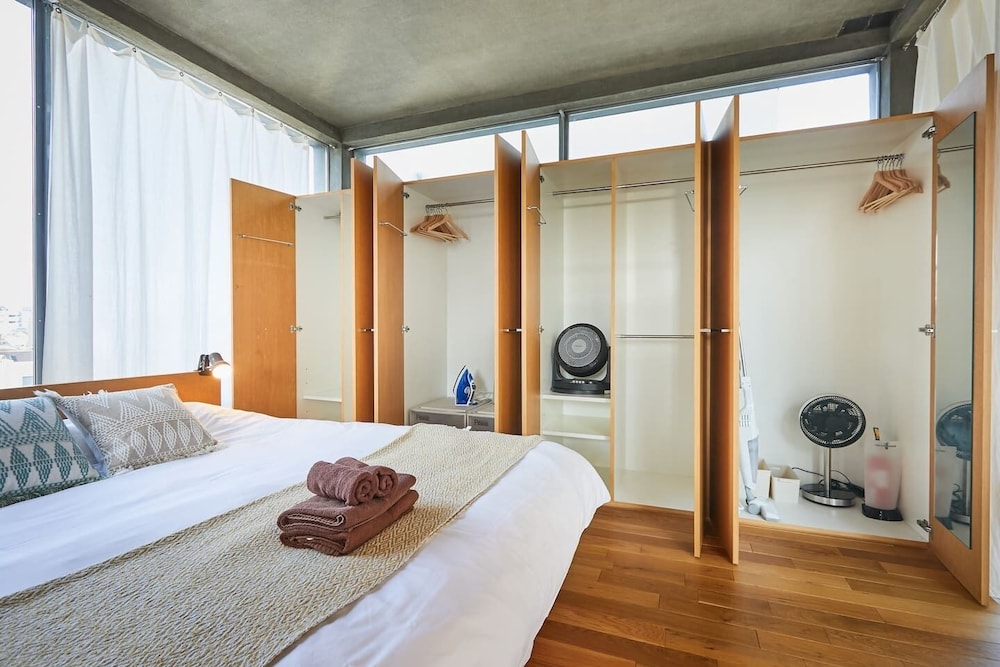 GLASS HOUSE RM.3 東京