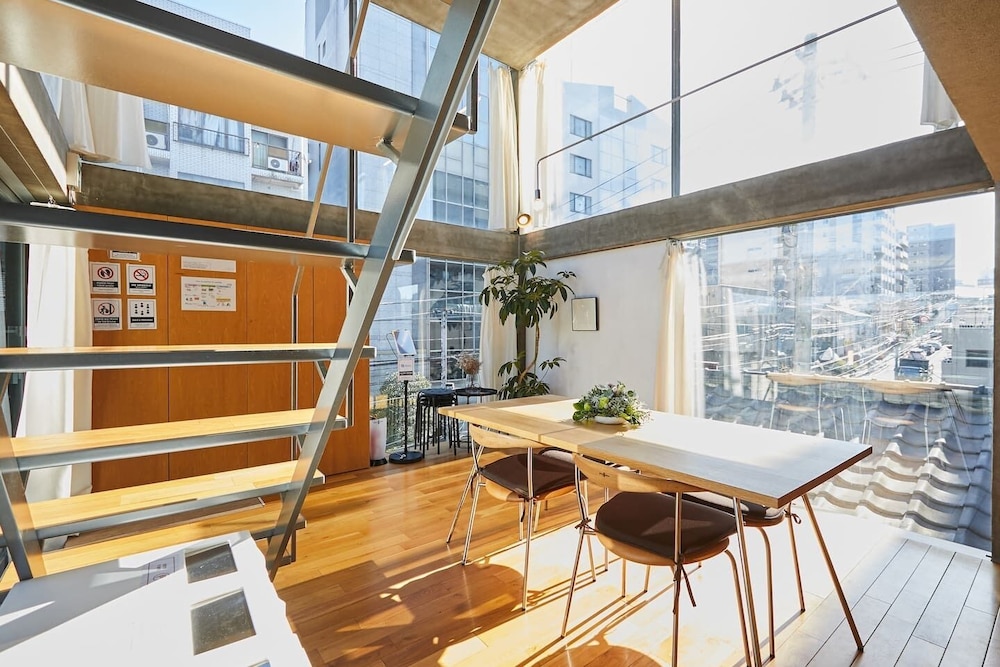 GLASS HOUSE RM.3 東京