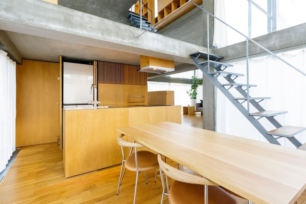 GLASS HOUSE RM.3 東京