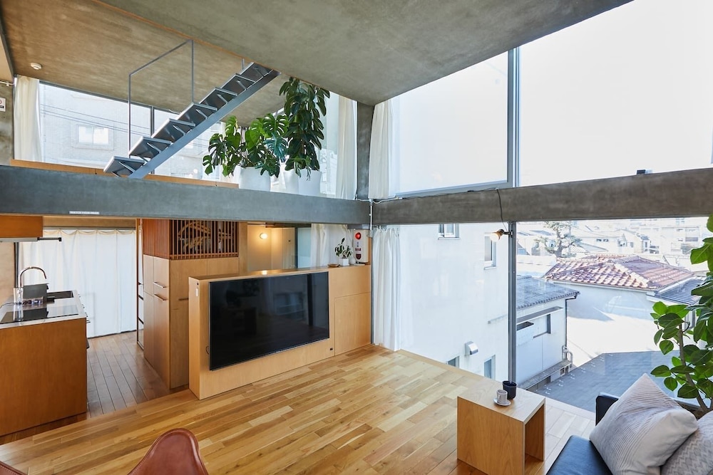 GLASS HOUSE RM.3 東京