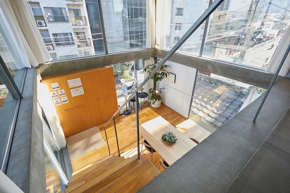GLASS HOUSE RM.3 東京