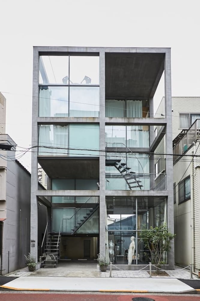 GLASS HOUSE RM.3 東京