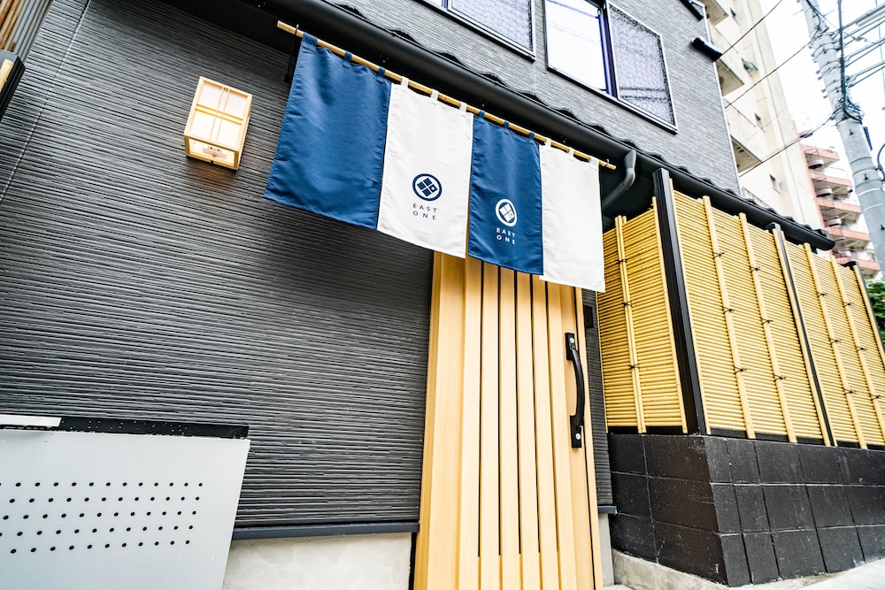 EAST ONE 東新宿 東京