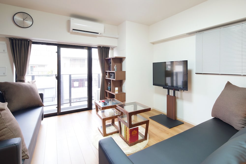 EOS HOTEL OKACHIMACHI 東京