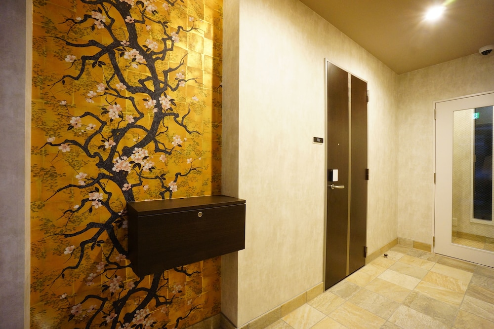 RONA HOTEL 東京