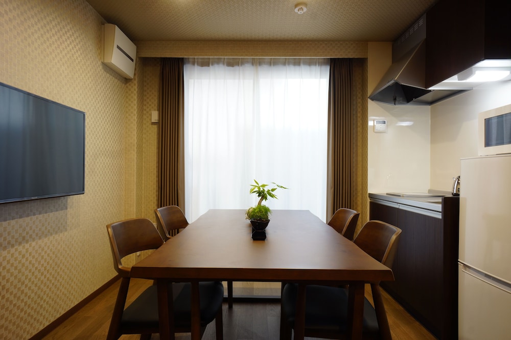 RONA HOTEL 東京