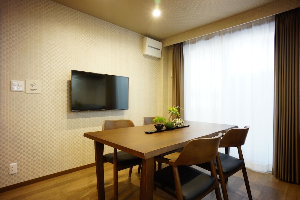 RONA HOTEL 東京