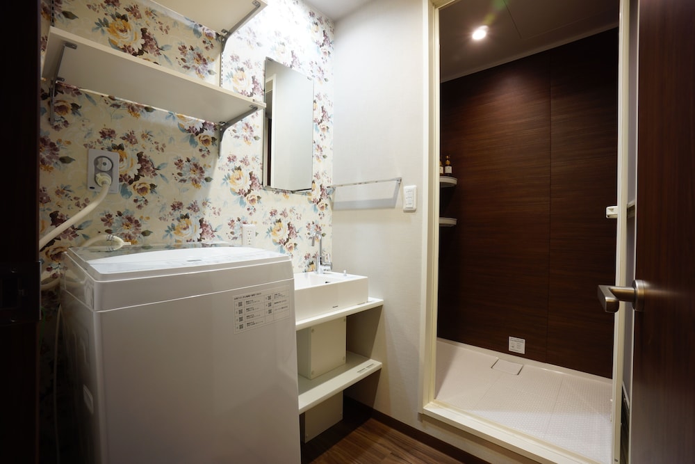 RONA HOTEL 東京