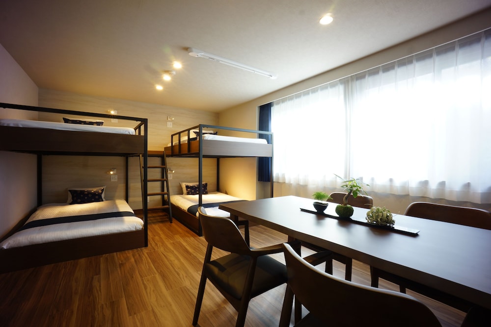 RONA HOTEL 東京