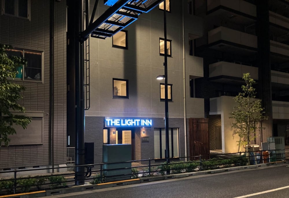 THE LIGHT INN 東京