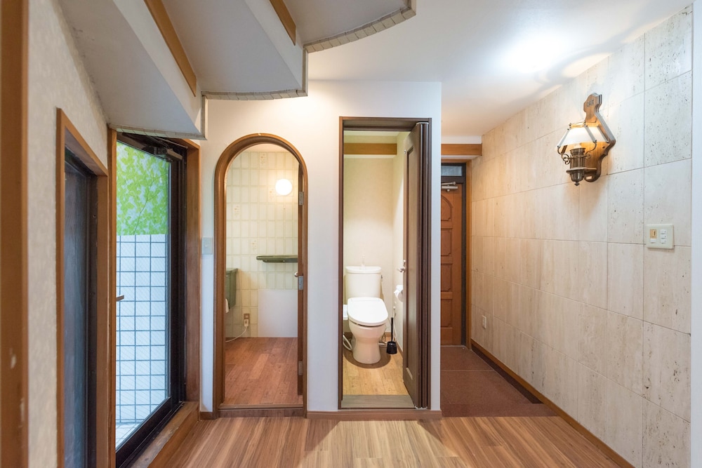 TORA HOTEL KOMAGOME C 東京