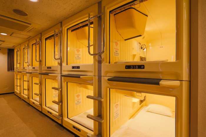 カプセルランド湯島  男性専用 東京