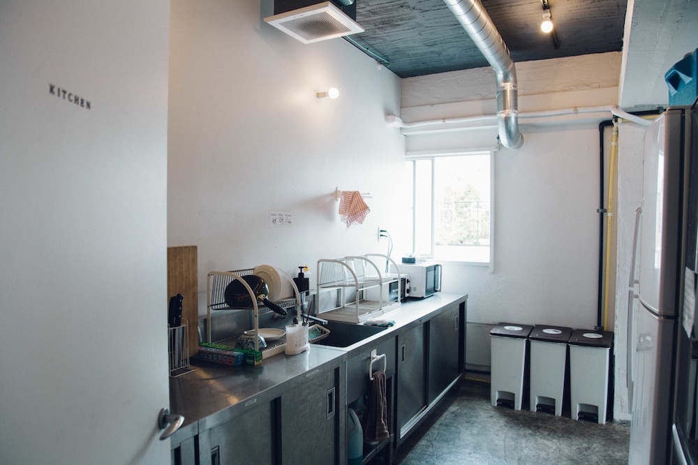 IRORI NIHONBASHI HOSTEL AND KITCHEN 東京
