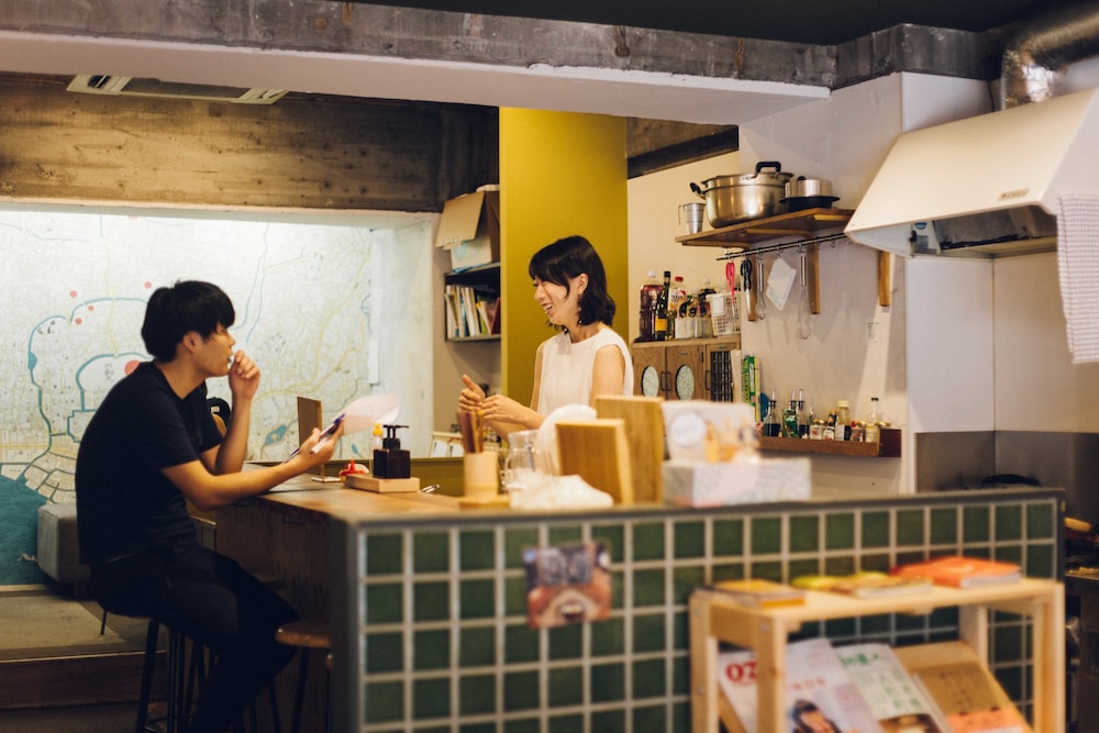 IRORI NIHONBASHI HOSTEL AND KITCHEN 東京