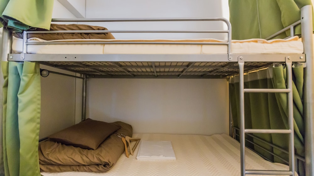 IRORI NIHONBASHI HOSTEL AND KITCHEN 東京
