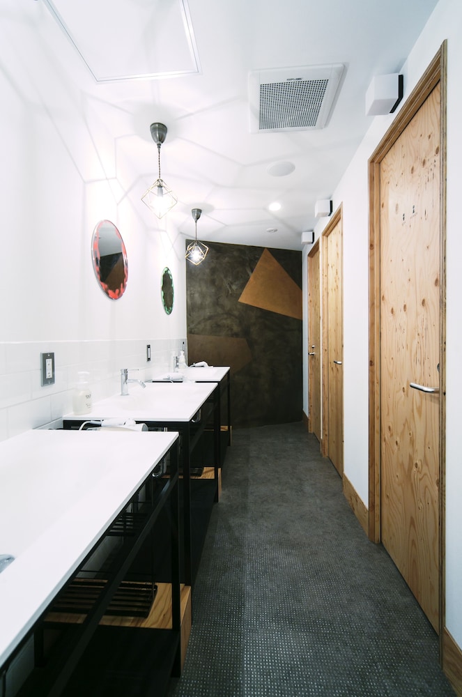 WISE OWL HOSTELS TOKYO 東京