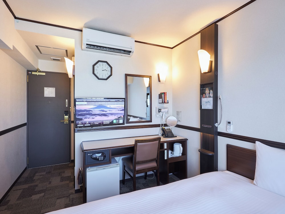 東横 INN 東京秋川駅北口 東京