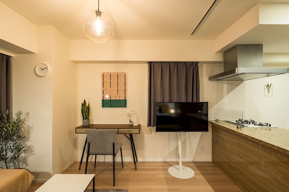 SECTION L GINZA EAST 東京