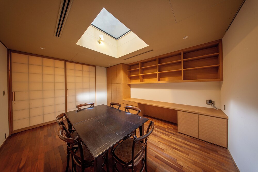 AZABU MODERN HOUSE 東京