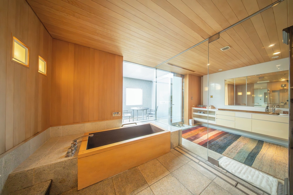 AZABU MODERN HOUSE 東京