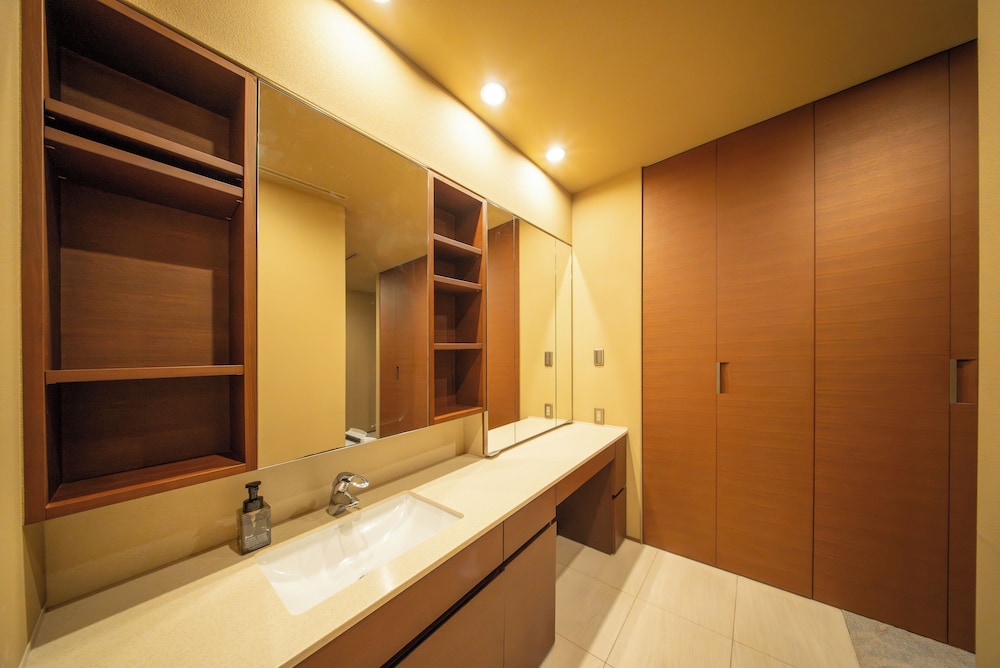 AZABU MODERN HOUSE 東京