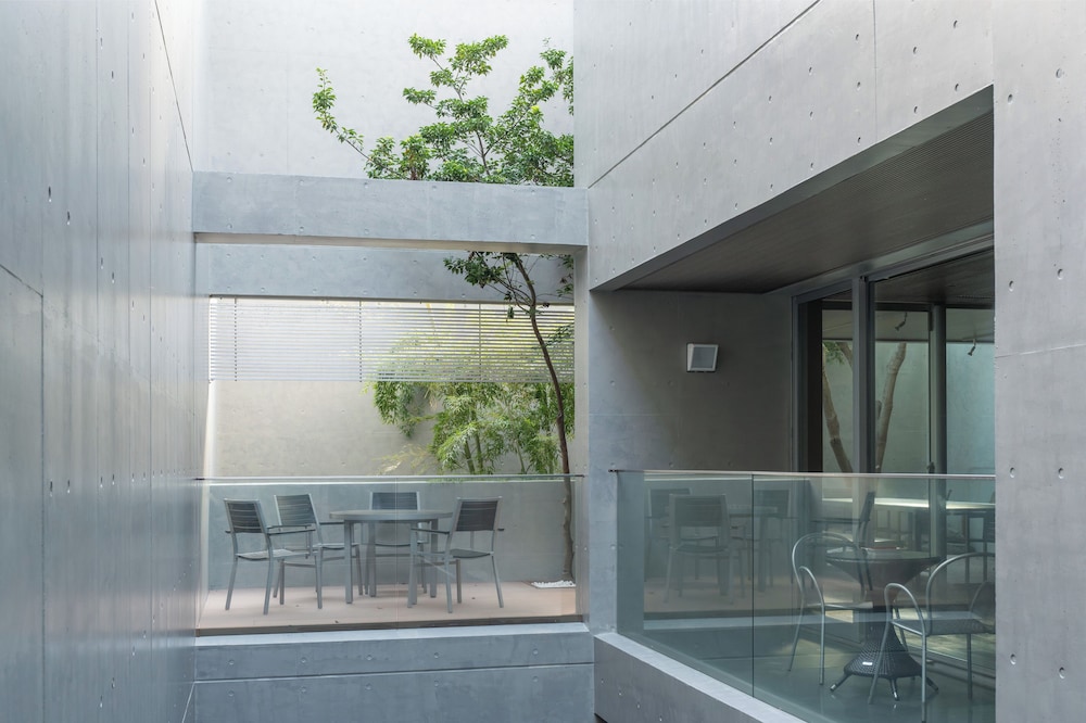 AZABU MODERN HOUSE 東京