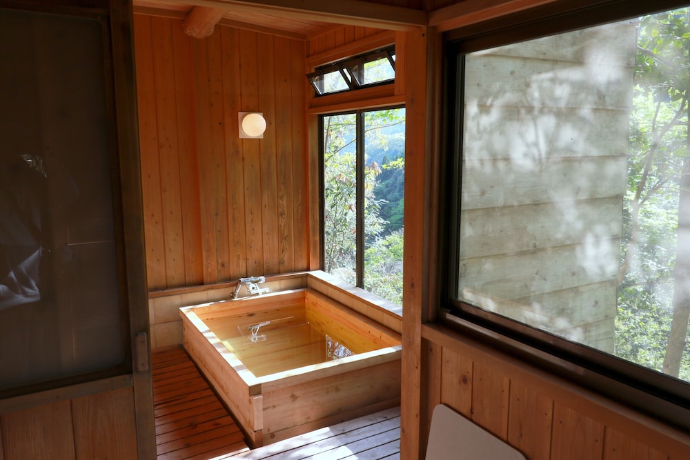 WOODLAND BOTHY 東京