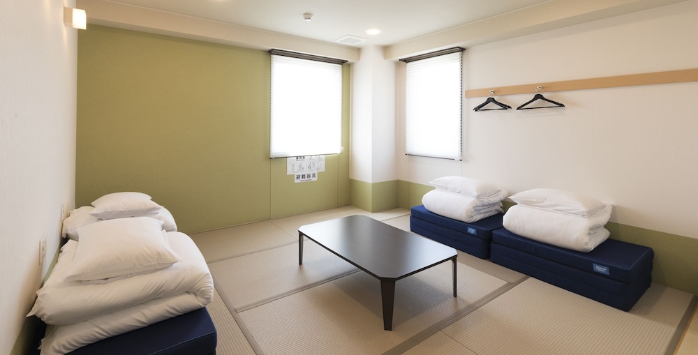WILD CHERRY BLOSSOM - HOSTEL, TOKYO KOGANEI 東京