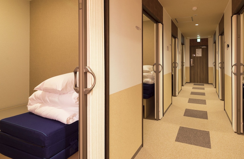 WILD CHERRY BLOSSOM - HOSTEL, TOKYO KOGANEI 東京