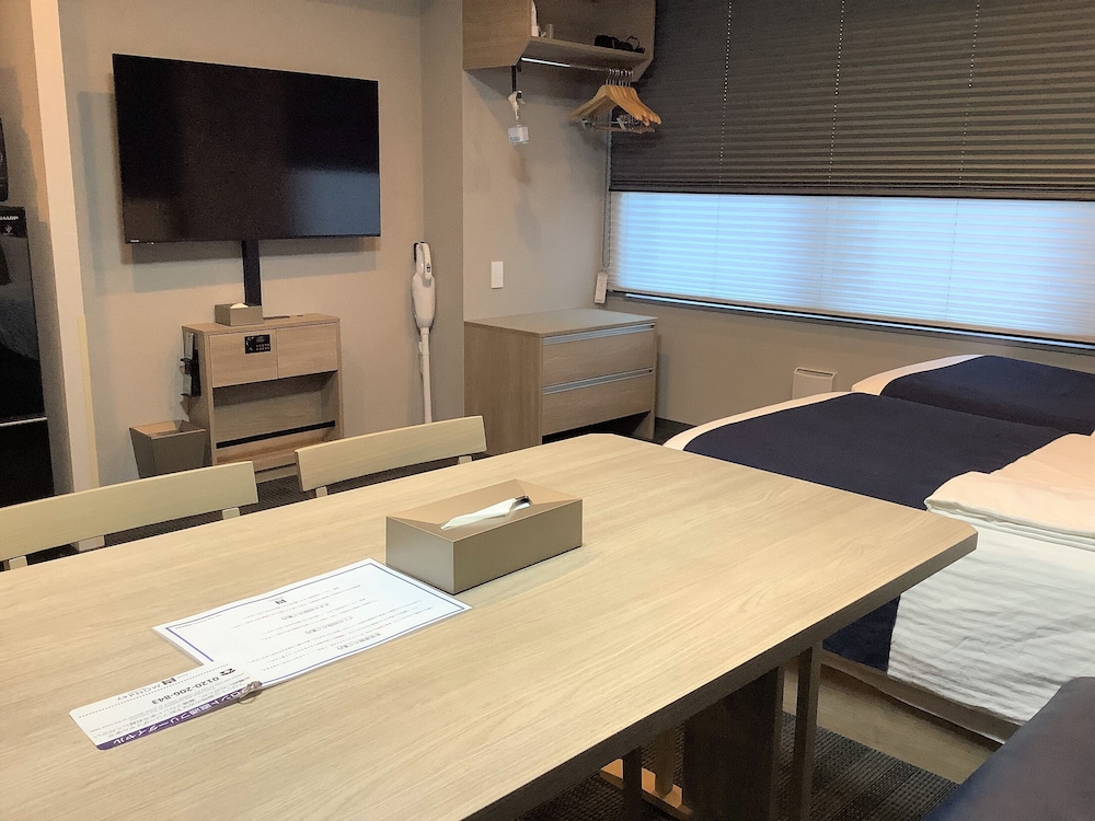 MONDAY APART PREMIUM 銀座新富町 東京