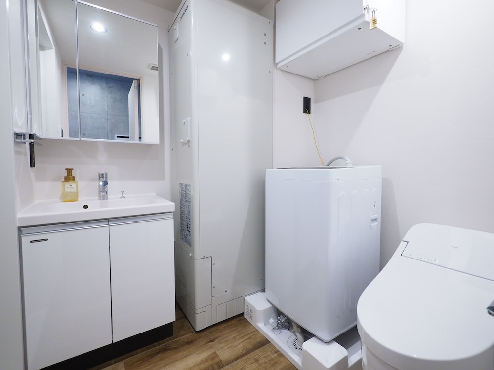 LUANA SHIBUYA 東京