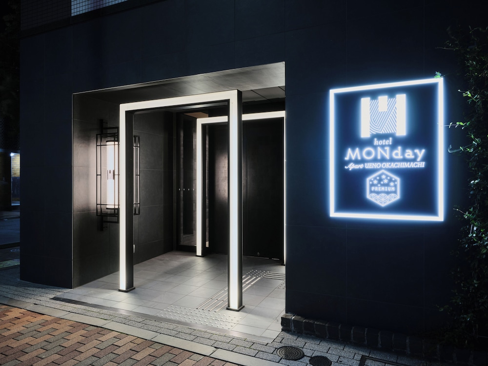 MONDAY APART PREMIUM 上野御徒町 東京