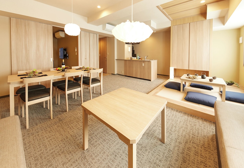 MONDAY APART PREMIUM 上野 東京