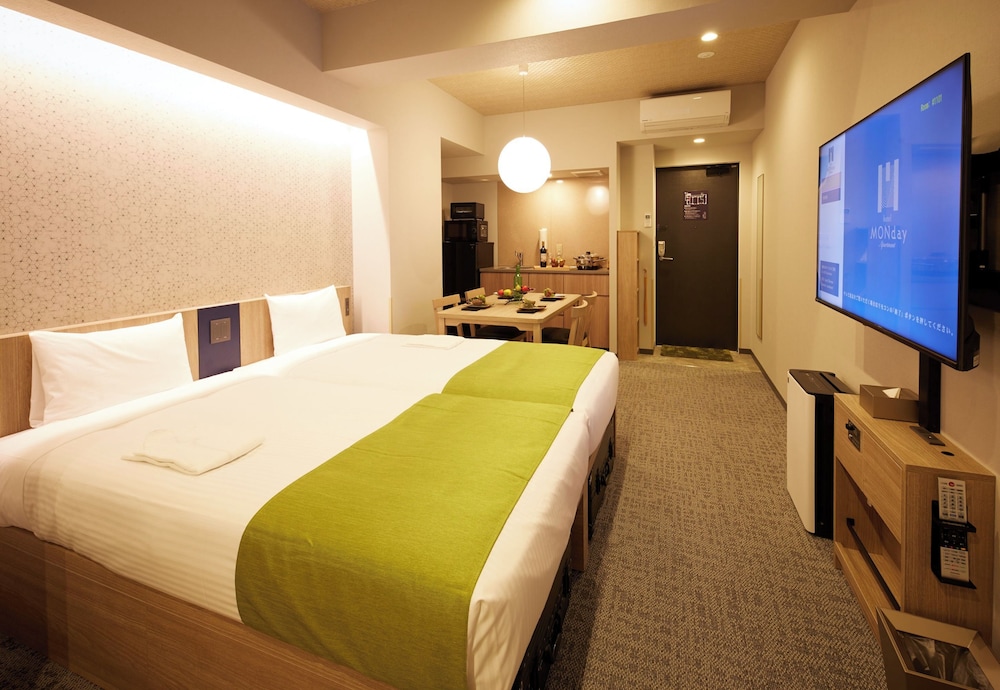 MONDAY APART PREMIUM 上野 東京