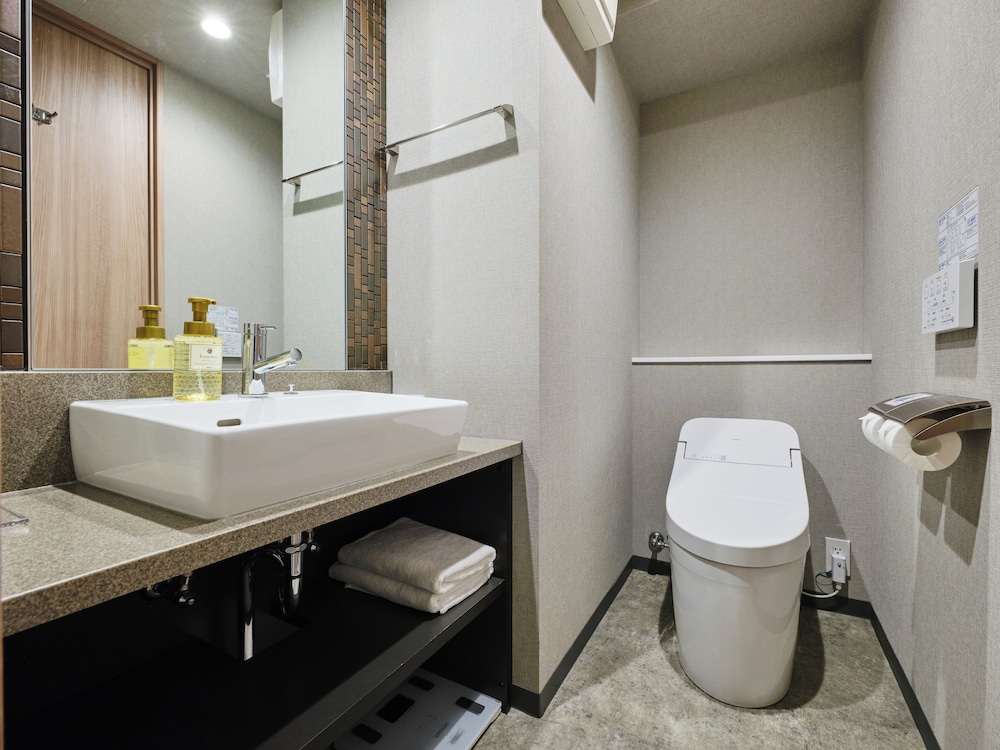 MONDAY APART PREMIUM 上野 東京