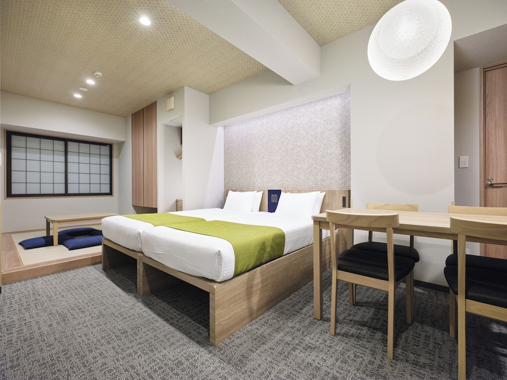 MONDAY APART PREMIUM 上野 東京