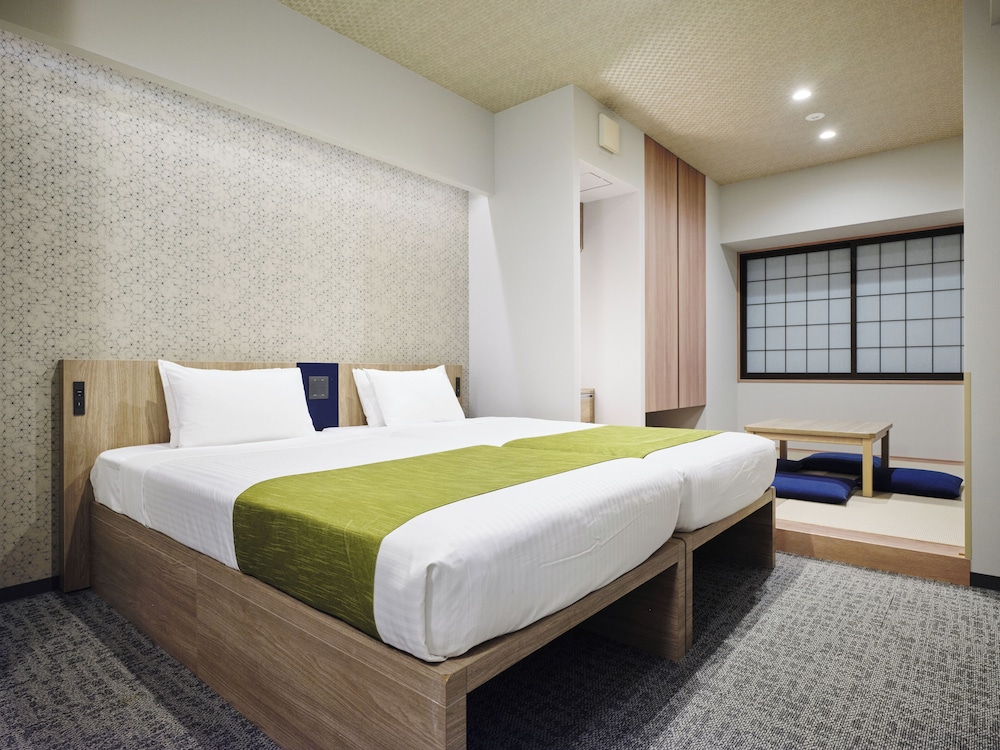 MONDAY APART PREMIUM 上野 東京