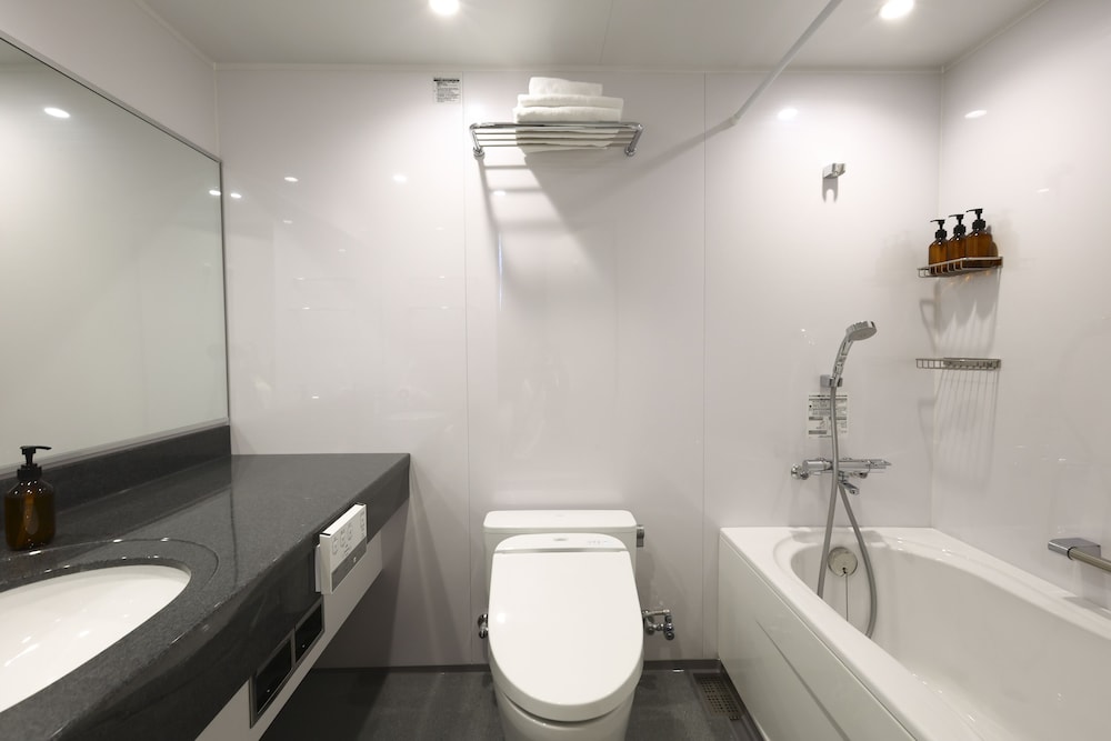 MUSTARD HOTEL SHIMOKITAZAWA 東京