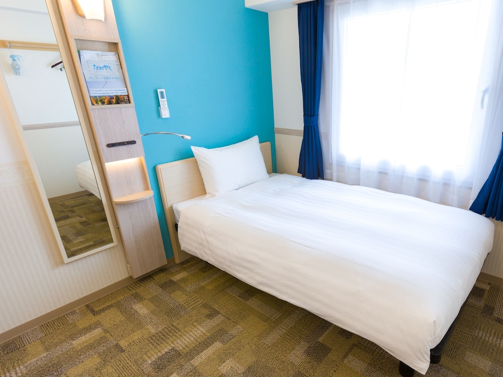 東横 INN 昭島駅南口 東京