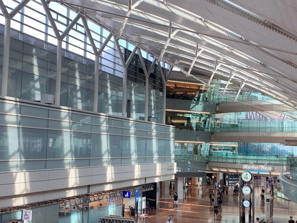 アパホテル〈羽田穴守稲荷駅前〉 東京