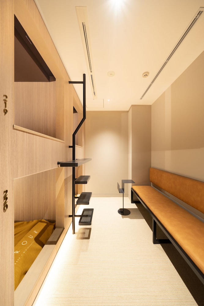 CAFE / MINIMAL HOTEL OUR OUR 東京