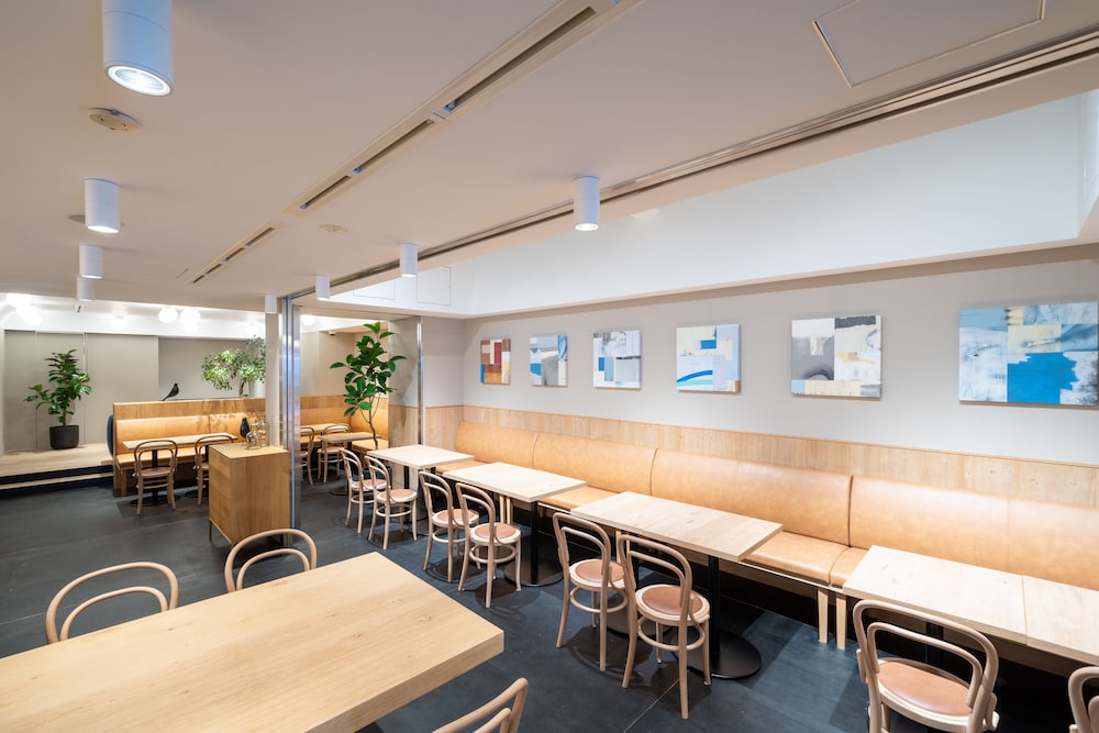 CAFE / MINIMAL HOTEL OUR OUR 東京