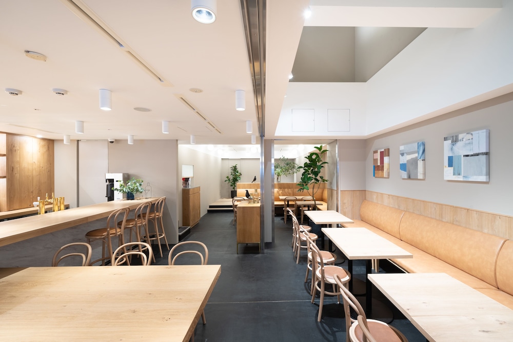 CAFE / MINIMAL HOTEL OUR OUR 東京