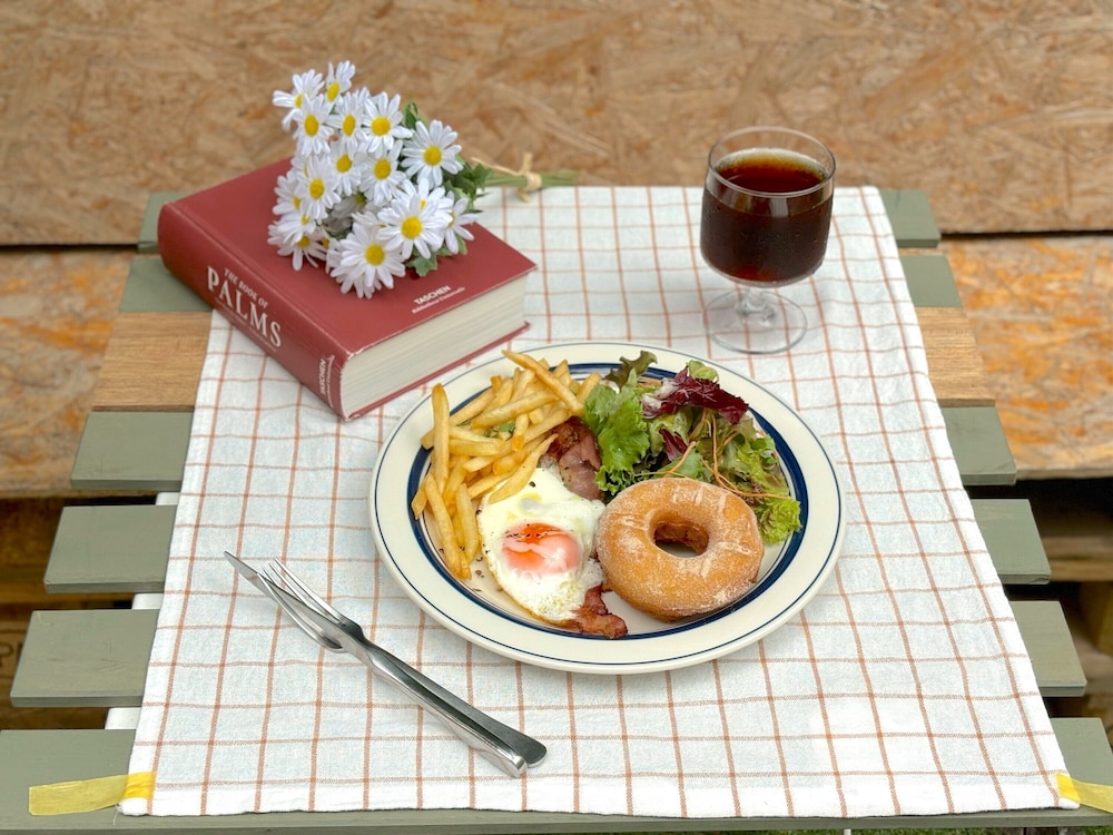 CAFE / MINIMAL HOTEL OUR OUR 東京