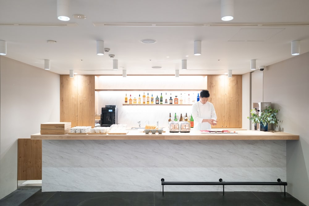 CAFE / MINIMAL HOTEL OUR OUR 東京